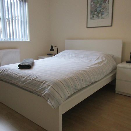 20 Nightingale Gardens, Coton Park, Rugby Cv23 0Wt Apartment Ngoại thất bức ảnh
